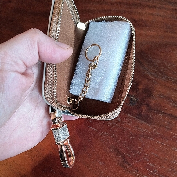 Glittery Silver Keychain Pouch - Picture 2 of 6